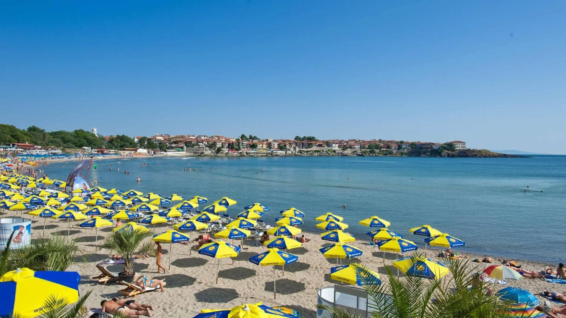 Hotel Villa List Sozopol 4*,